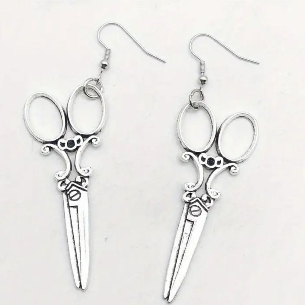 Scissor dangle style earrings